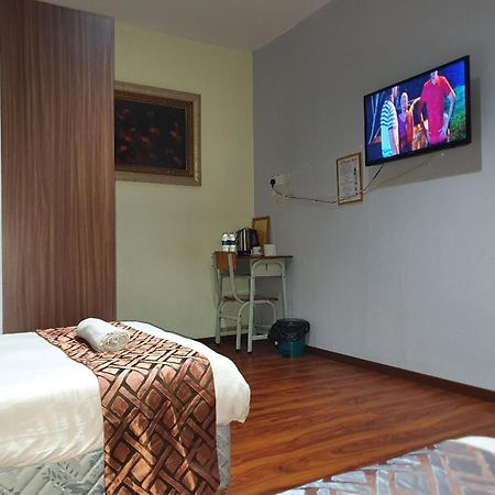 Oyo 90964 Melody 88 Inn Miri Exterior photo