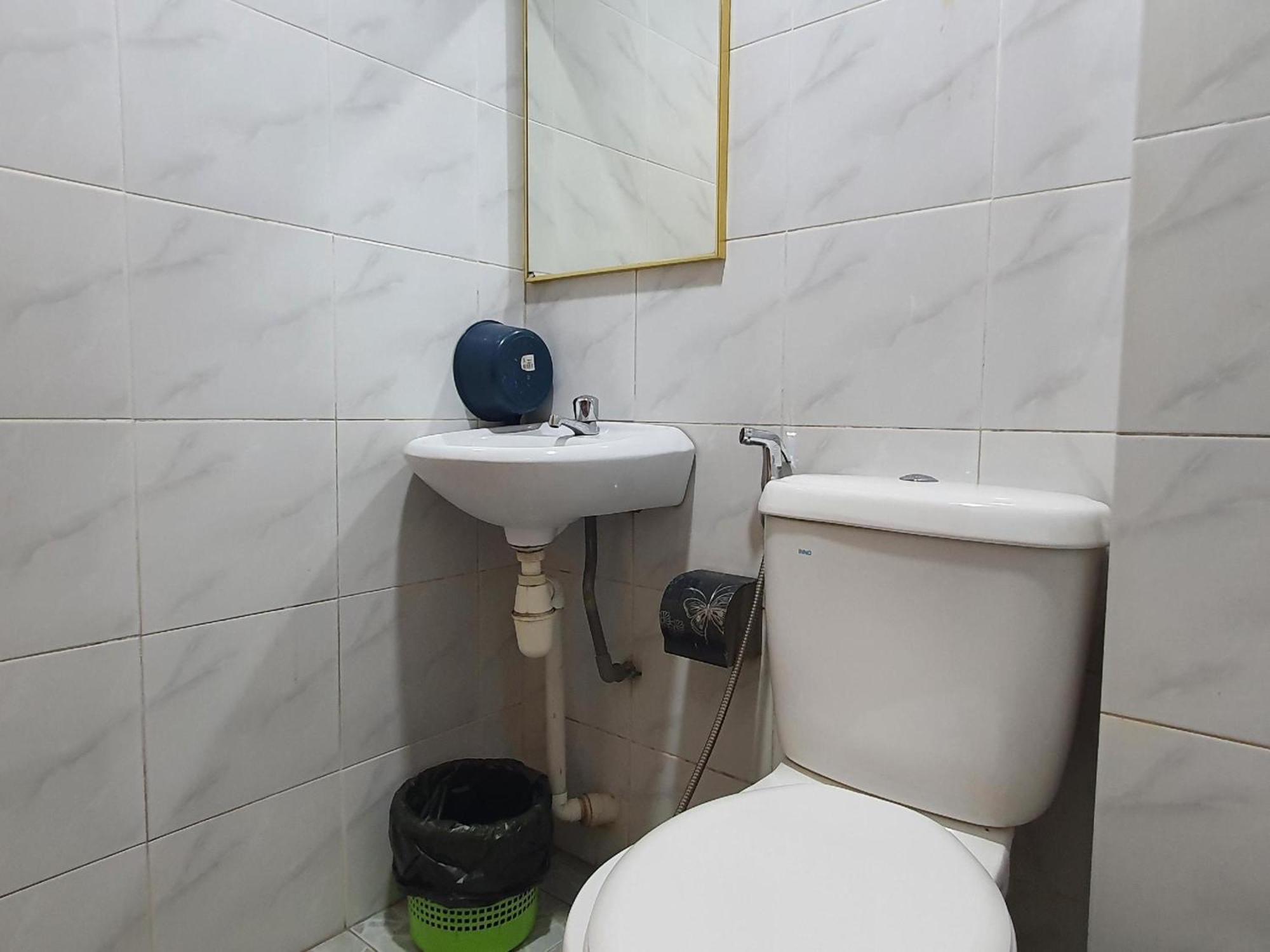 Oyo 90964 Melody 88 Inn Miri Exterior photo