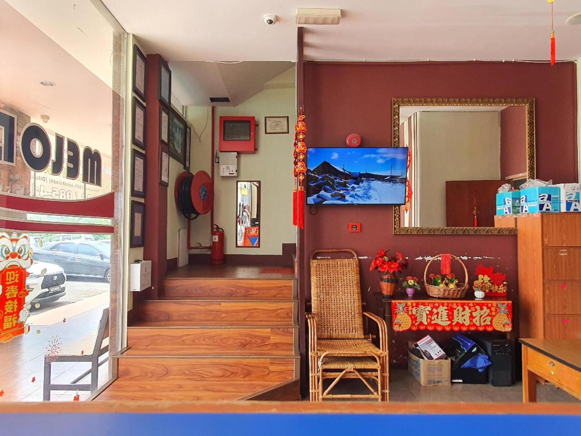 Oyo 90964 Melody 88 Inn Miri Exterior photo